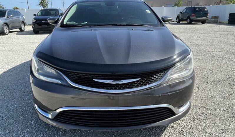 
								2015 Chrysler 200 Limited full									