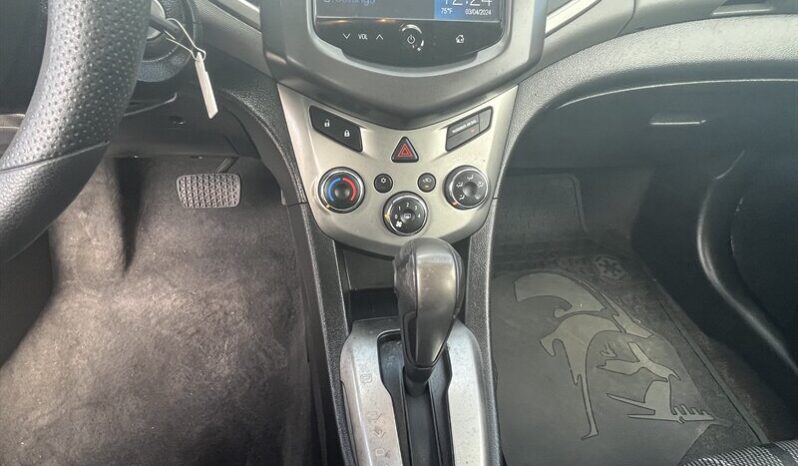 
								2015 Chevrolet Sonic LT Auto full									