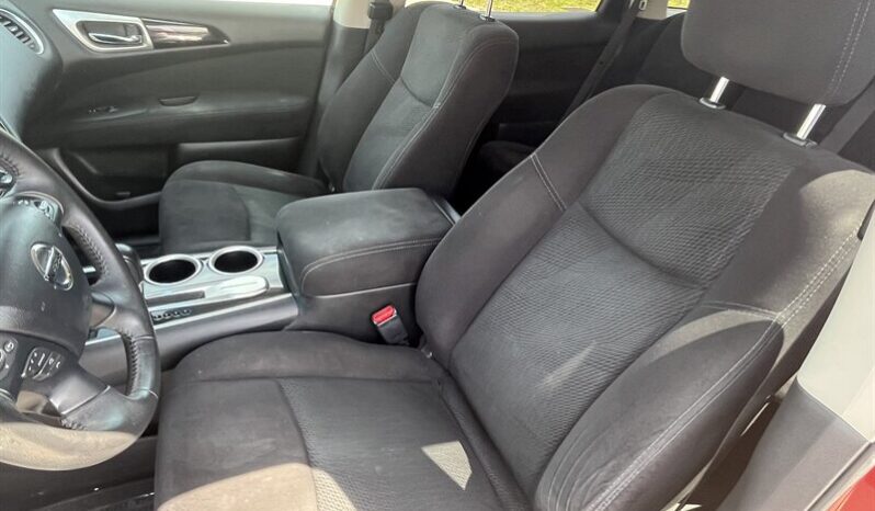 
								2014 Nissan Pathfinder SV full									