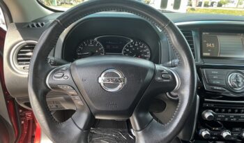 
									2014 Nissan Pathfinder SV full								
