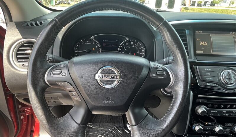 
								2014 Nissan Pathfinder SV full									