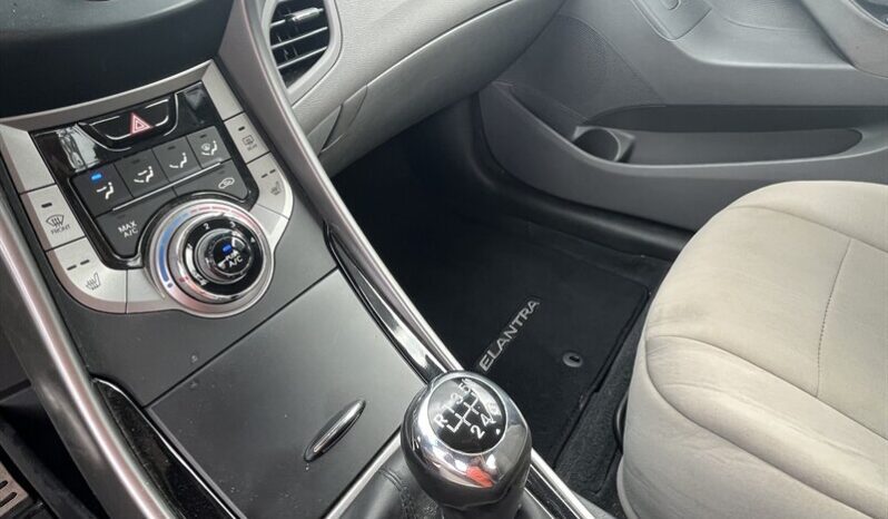 
								2013 Hyundai ELANTRA Coupe SE full									