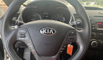 
									2017 Kia Forte LX full								