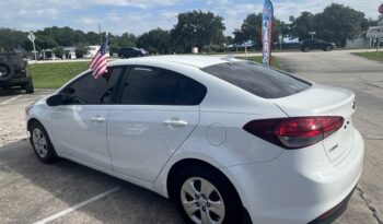 
									2017 Kia Forte LX full								