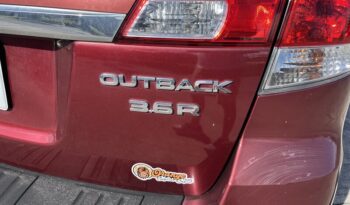 
									2011 Subaru Outback 3.6R Limited full								