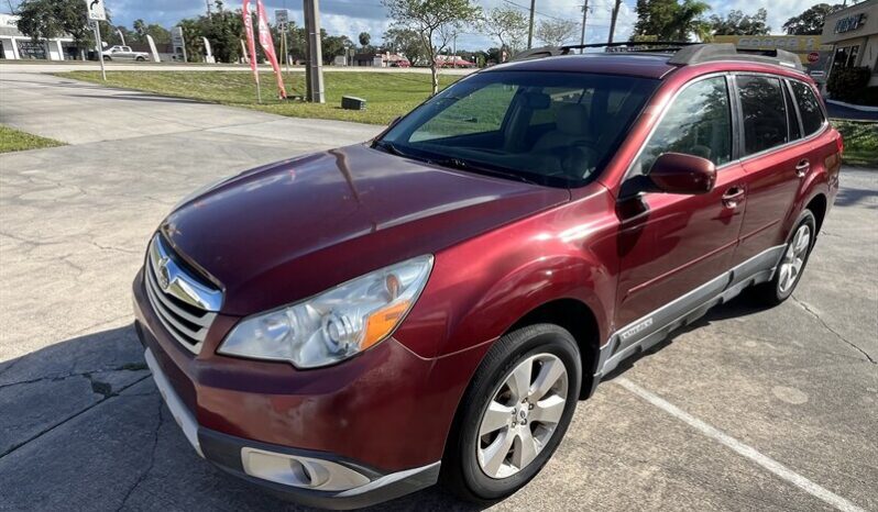 
								2011 Subaru Outback 3.6R Limited full									